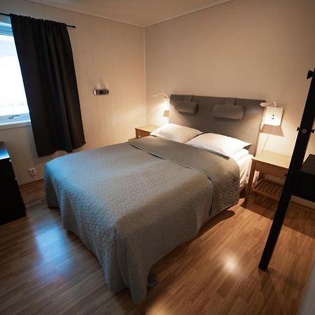Forde Gjestehus Og Camping Førde Exterior foto