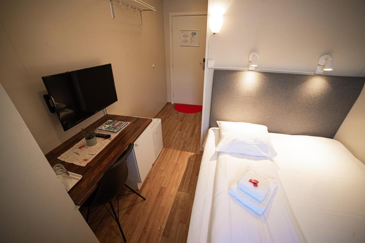 Forde Gjestehus Og Camping Førde Exterior foto