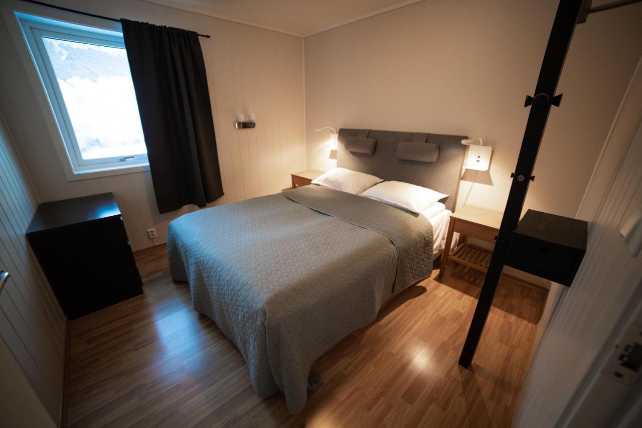 Forde Gjestehus Og Camping Førde Exterior foto