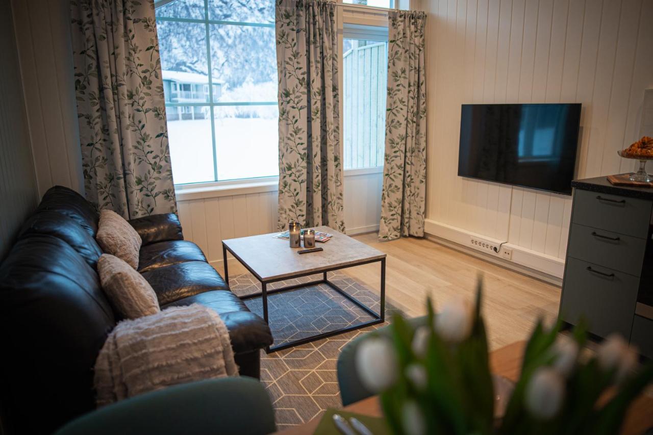 Forde Gjestehus Og Camping Førde Exterior foto