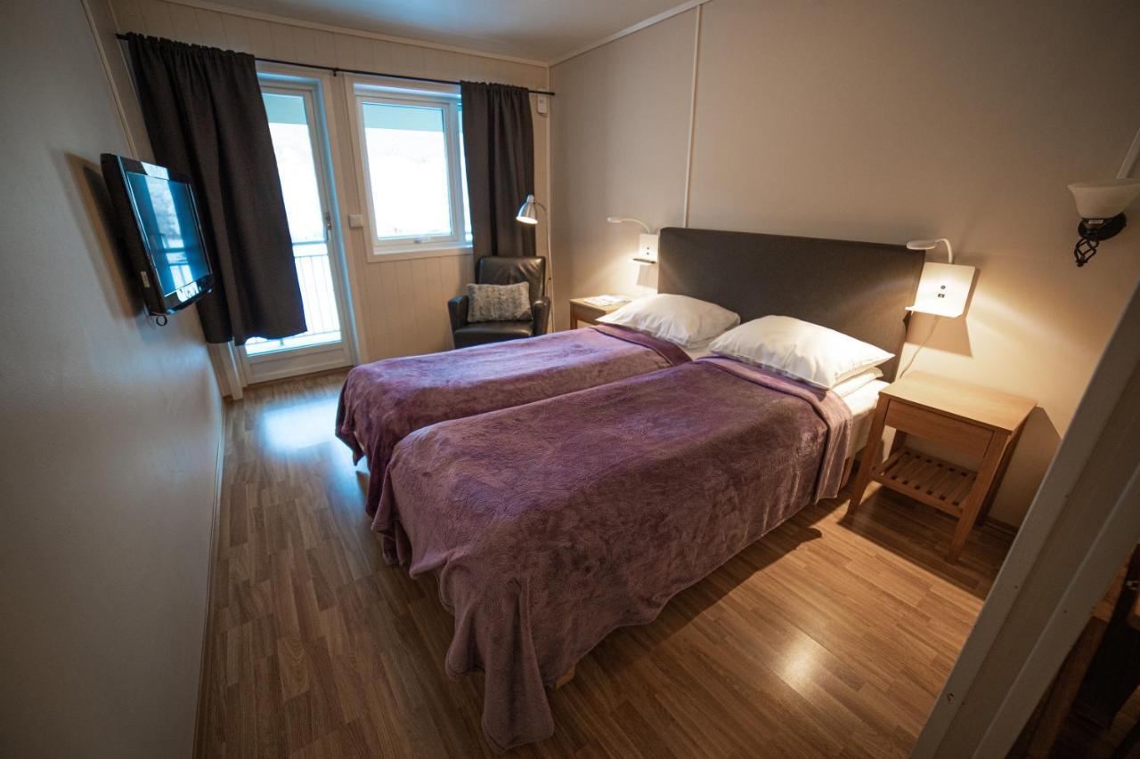 Forde Gjestehus Og Camping Førde Exterior foto