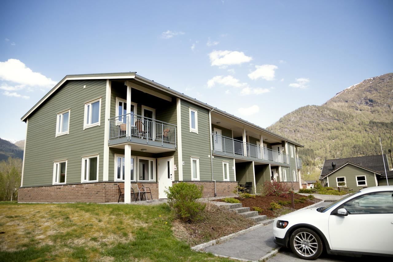 Forde Gjestehus Og Camping Førde Exterior foto
